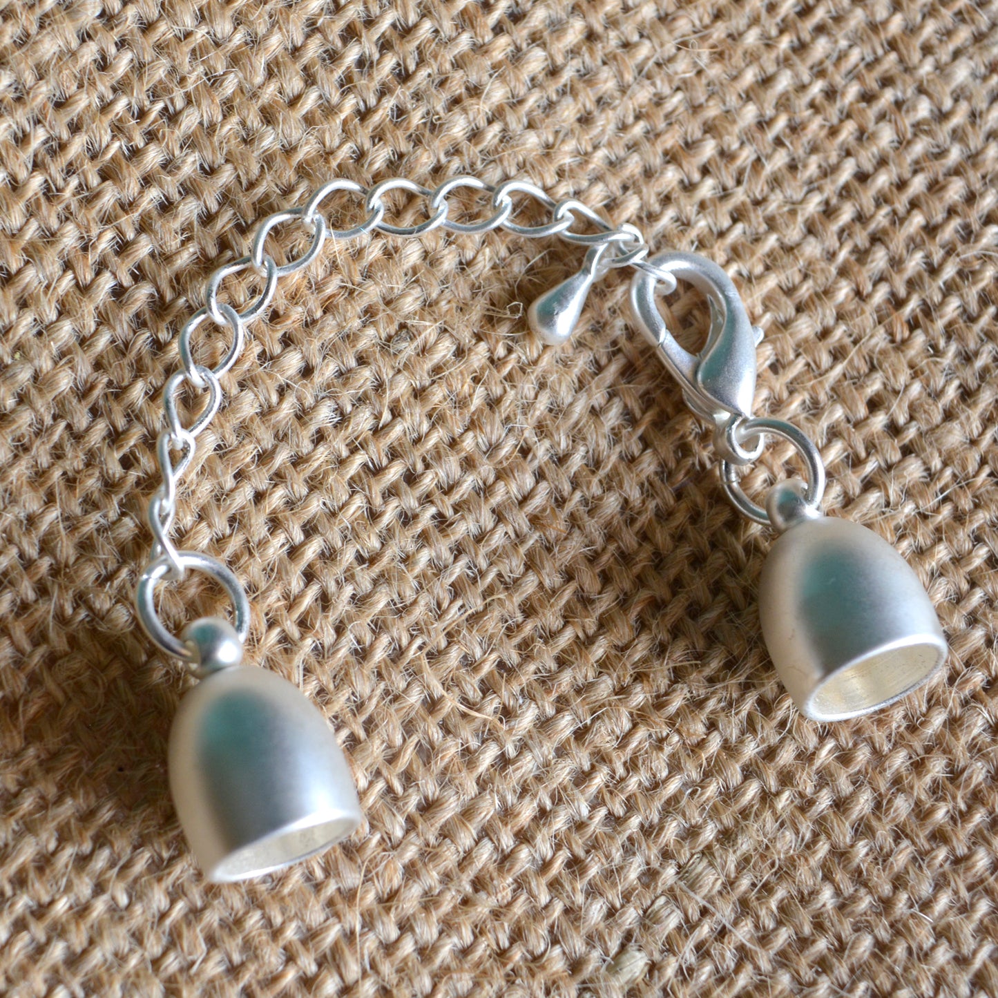 CHIUSURA con coppette e catenella