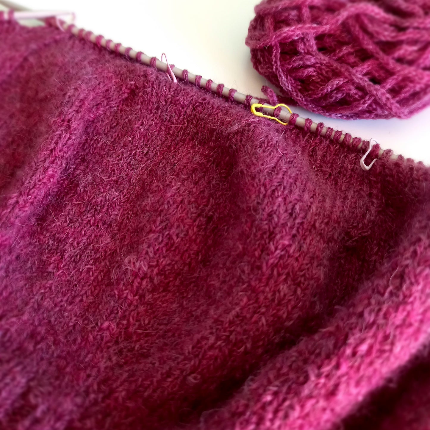 CAPPELLO Basco Cashmere blend Lampone
